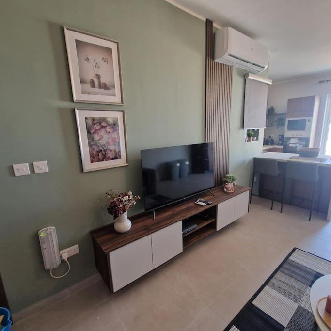 Centrally Located, Well Equipped, Stylish Flat. St. Paul's Bay Luaran gambar