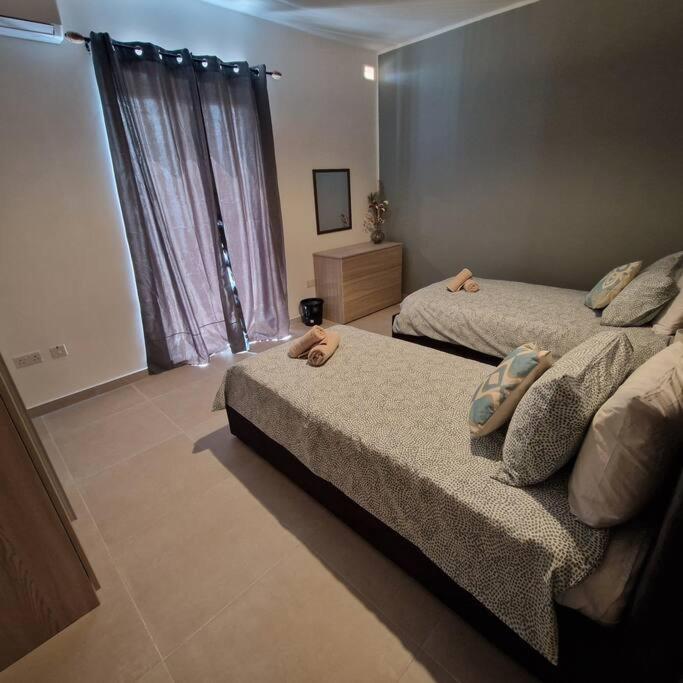 Centrally Located, Well Equipped, Stylish Flat. St. Paul's Bay Luaran gambar