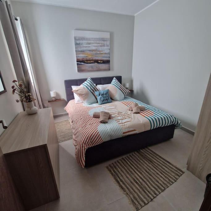Centrally Located, Well Equipped, Stylish Flat. St. Paul's Bay Luaran gambar