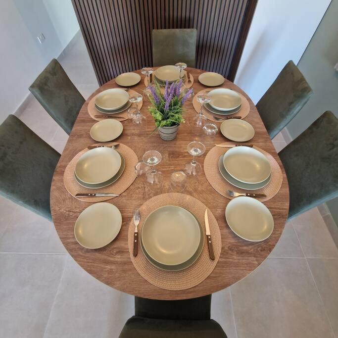 Centrally Located, Well Equipped, Stylish Flat. St. Paul's Bay Luaran gambar
