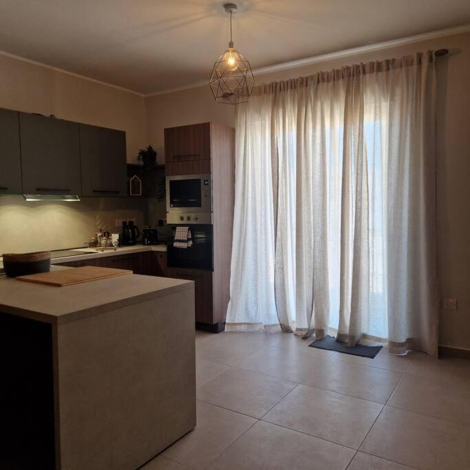 Centrally Located, Well Equipped, Stylish Flat. St. Paul's Bay Luaran gambar