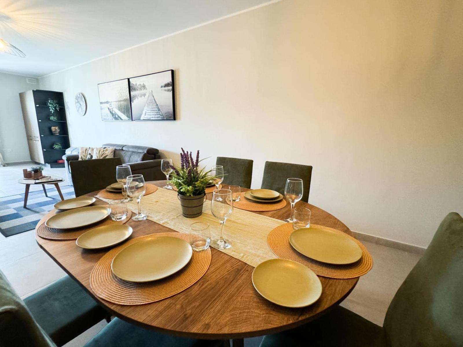 Centrally Located, Well Equipped, Stylish Flat. St. Paul's Bay Luaran gambar