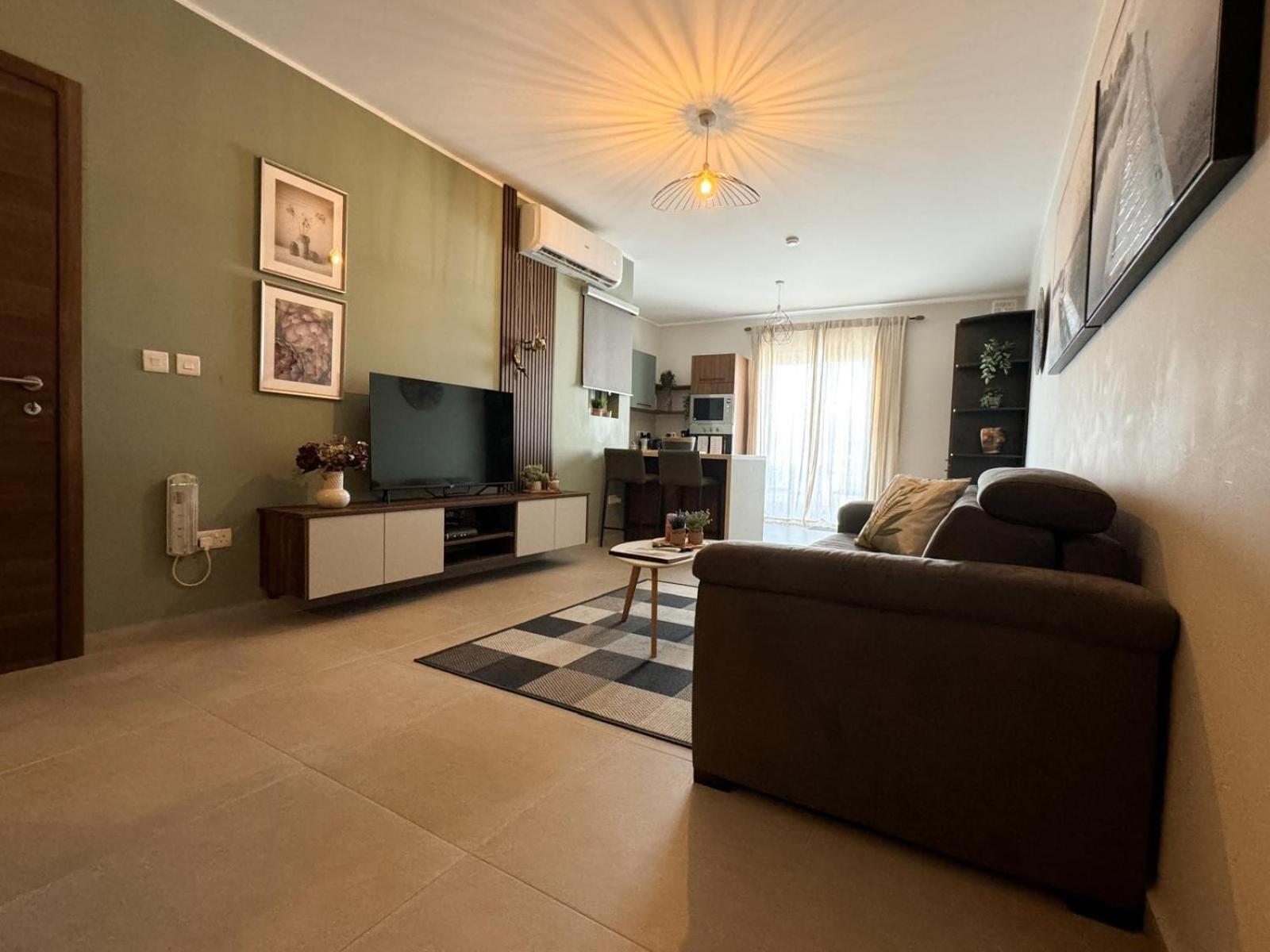 Centrally Located, Well Equipped, Stylish Flat. St. Paul's Bay Luaran gambar