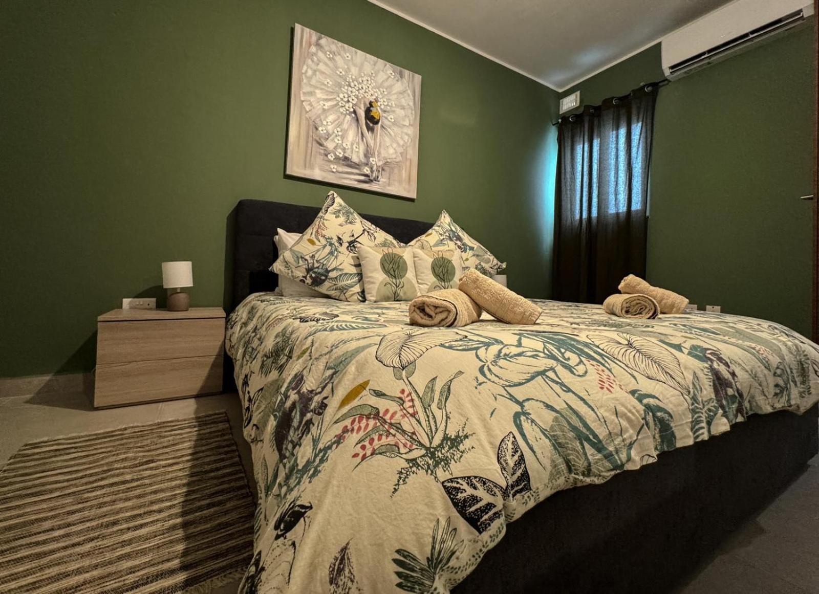 Centrally Located, Well Equipped, Stylish Flat. St. Paul's Bay Luaran gambar