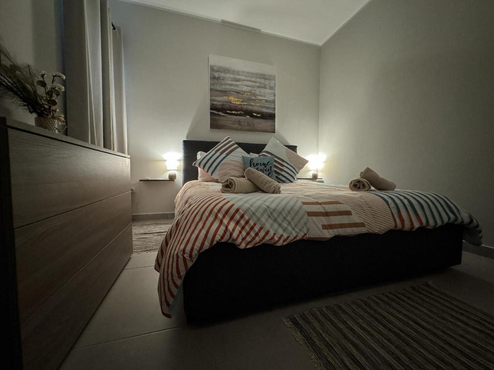 Centrally Located, Well Equipped, Stylish Flat. St. Paul's Bay Luaran gambar
